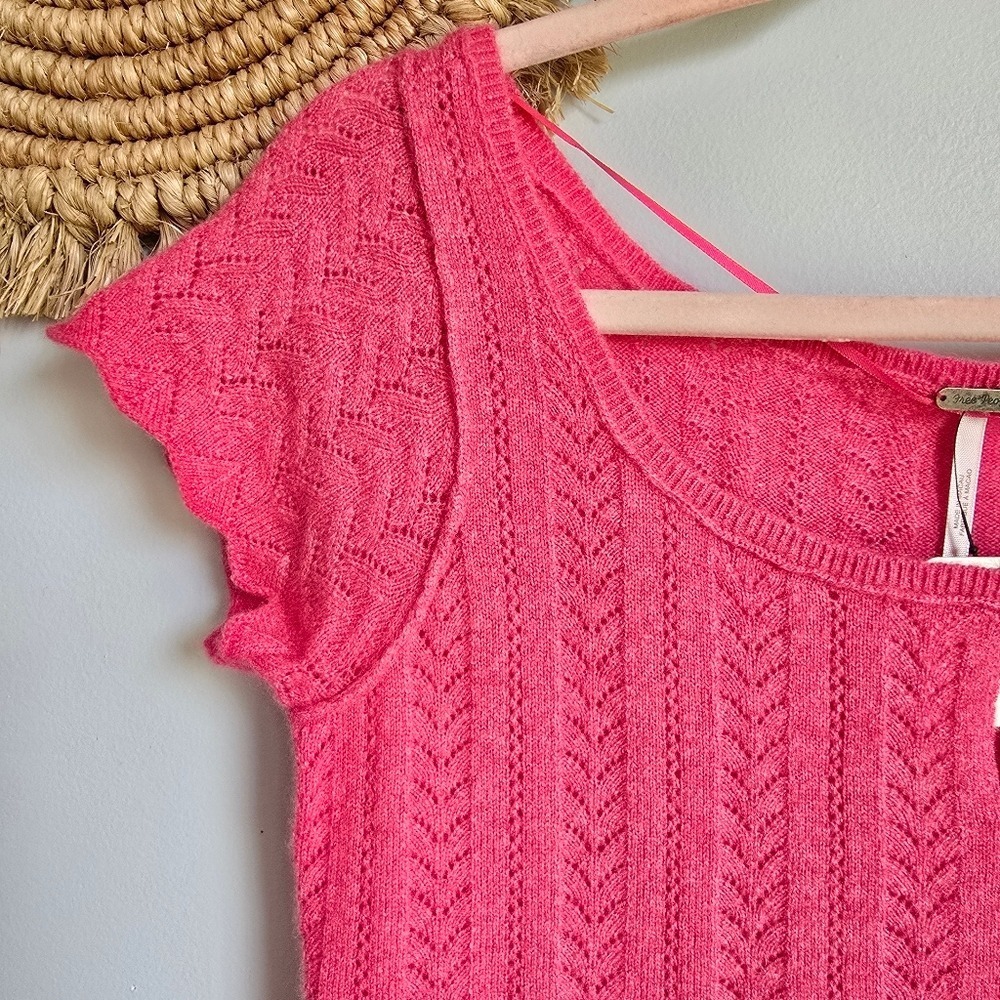Free People NEW Hera Pink Cashmere Pointelle Short Sleeve Crop Sweater SZ Small - Picture 4 of 10